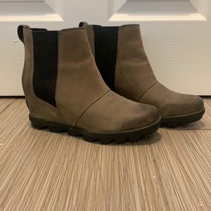 Sorel wedge boots.